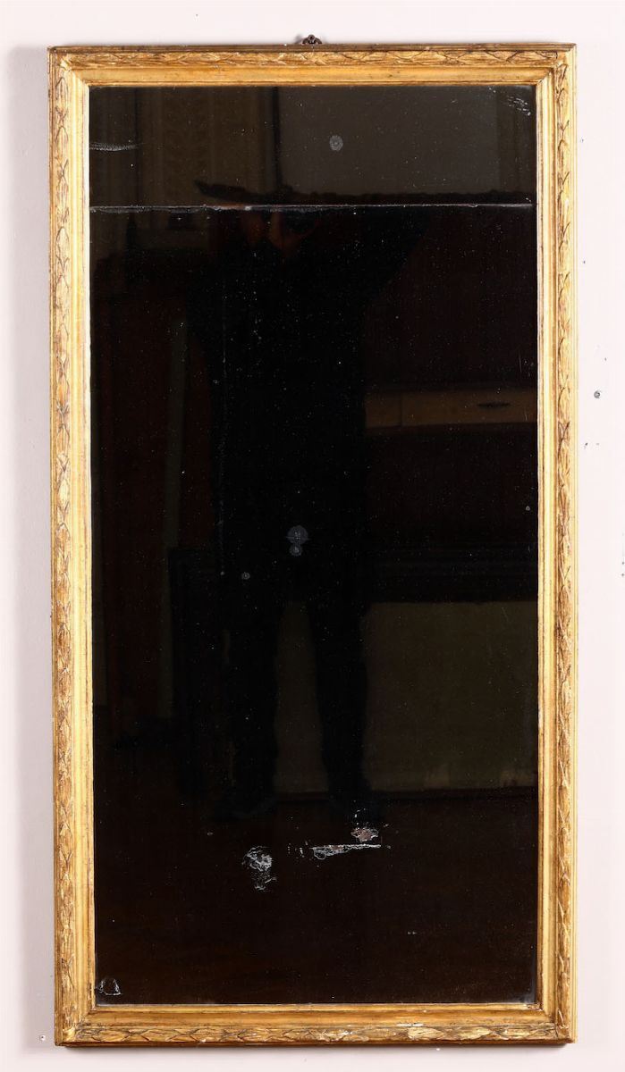 Specchiera in legno intagliato e dorato, XIX secolo  - Asta Arredi - Cambi Casa d'Aste