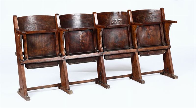 Quattro sedie da cinema in legno  - Auction Furniture - Cambi Casa d'Aste