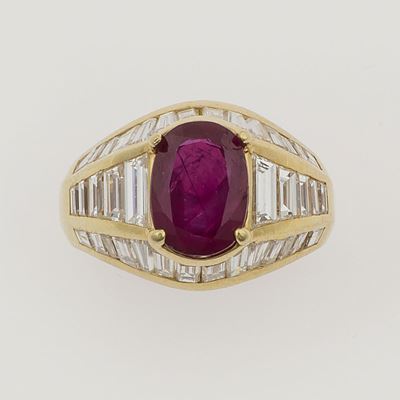 Anello con Rubino Burma di Ct 3,62, Privo di Trattamento Termico
