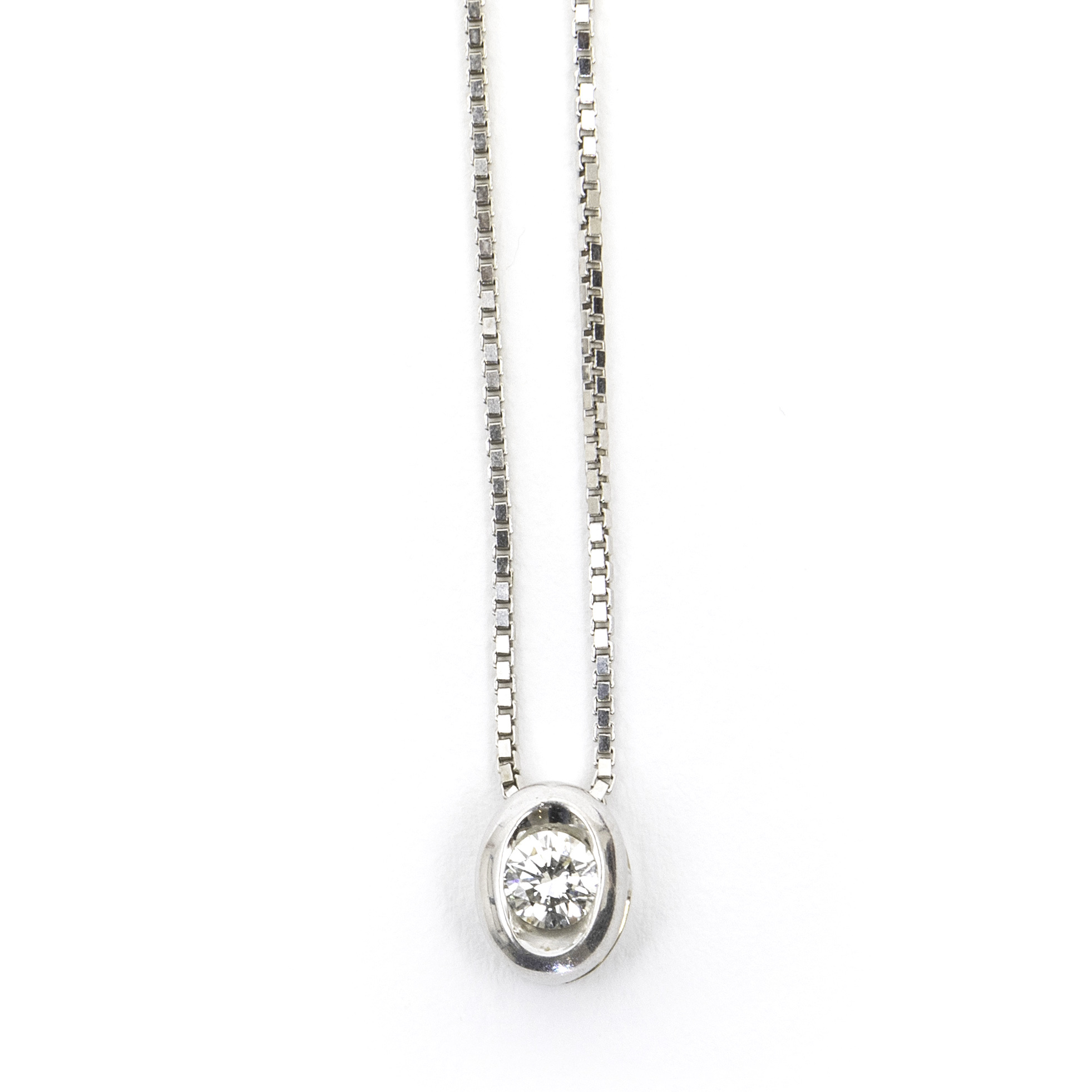 Pendente con Diamante Taglio Brillante di Ct 0,25 Circa