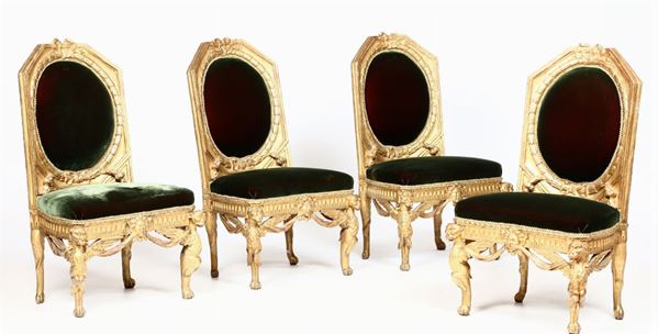 Quattro sedie in legno scolpito e dorato con rivestimento in velluto, Italia settentrionale, inizio del XIX secolo