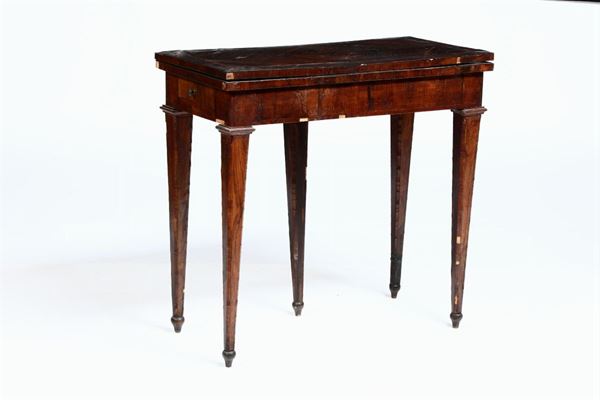 Tavolo da gioco in legno lastronato, XIX secolo