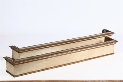 Coppia di Mantovane in Legno Laccato