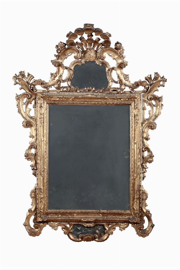 Specchiera in legno intagliato e dorato, XVIII secolo