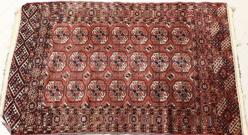 Tappeto Turkmeno inizio XX secolo  - Auction Carpets - Time Auction - Cambi Casa d'Aste