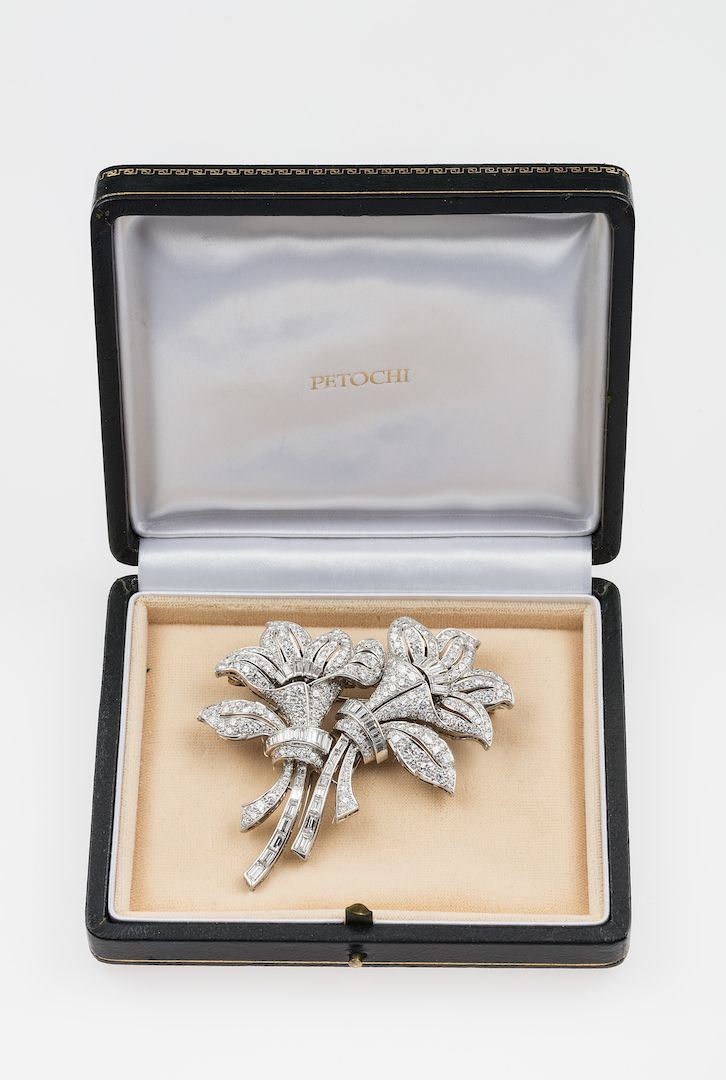 Diamond and platinum double clip-brooch. Signed G. Petochi. Fitted case  - Auction Fine Jewels - II - Cambi Casa d'Aste