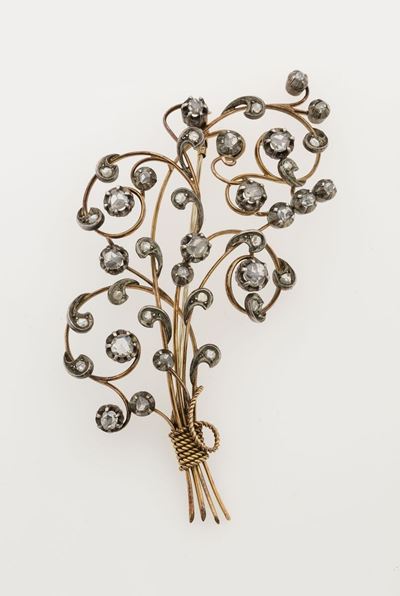 Spilla con Rosette di Diamante