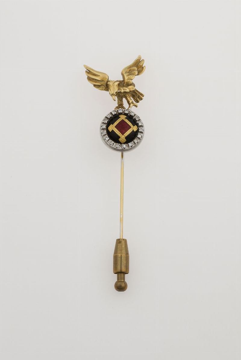 Spillone da cravatta con smalti policromi e diamanti  - Auction Fine Jewels - II - Cambi Casa d'Aste
