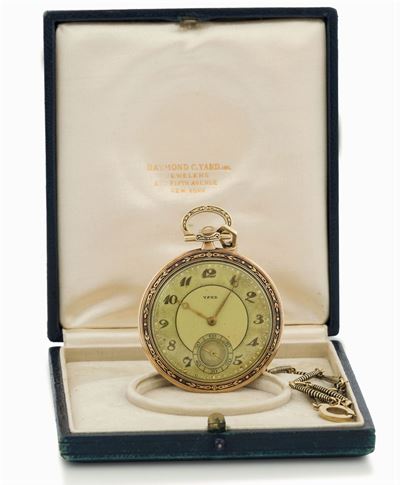 Yard. Orologio da Tasca, in Oro Giallo 18k, Stile Art Decò con Catena in Oro e Scatola Originale....