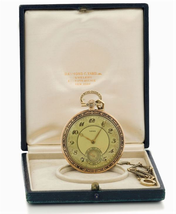 YARD. Fine, 18K yellow gold Art Decò pocket watch with original gold chain and box. Made circa 1920