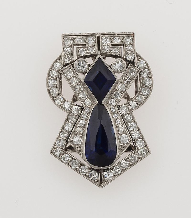 Diamond and sapphire clip-brooch  - Auction Fine Jewels - II - Cambi Casa d'Aste