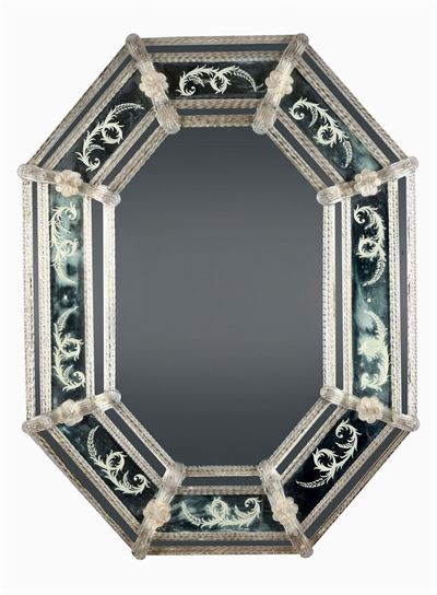 Specchiera Ottagonale Rivestita con Vetri di Murano, XIX-XX Secolo