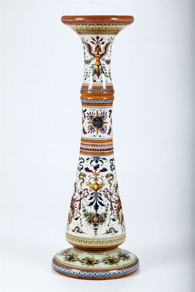 Colonna in Porcellana Decorata a Grottesche, XX Secolo
