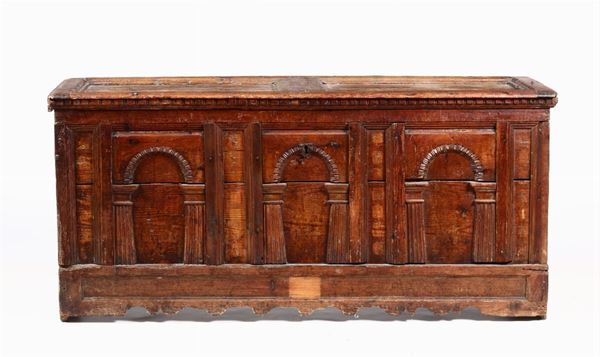Cassapanca in legno intagliato, XVIII-XIX secolo