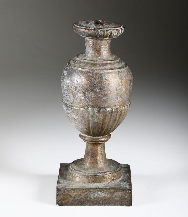 Vaso portapalme in metallo argentato  - Auction Antiques II - Timed Auction - Cambi Casa d'Aste