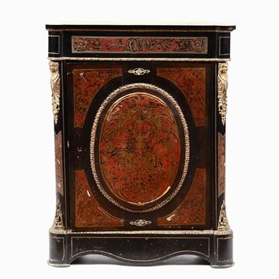 Credenzino Napoleone III in Legno Ebanizzato e Decoro in Metallo Dorato di Gusto Boulle, Francia ...