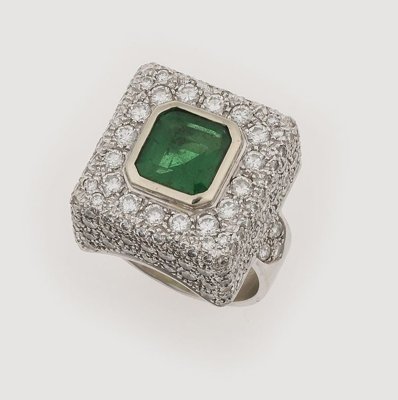 Anello con smeraldo e diamanti a contorno  - Asta Fine Jewels - II - Cambi Casa d'Aste