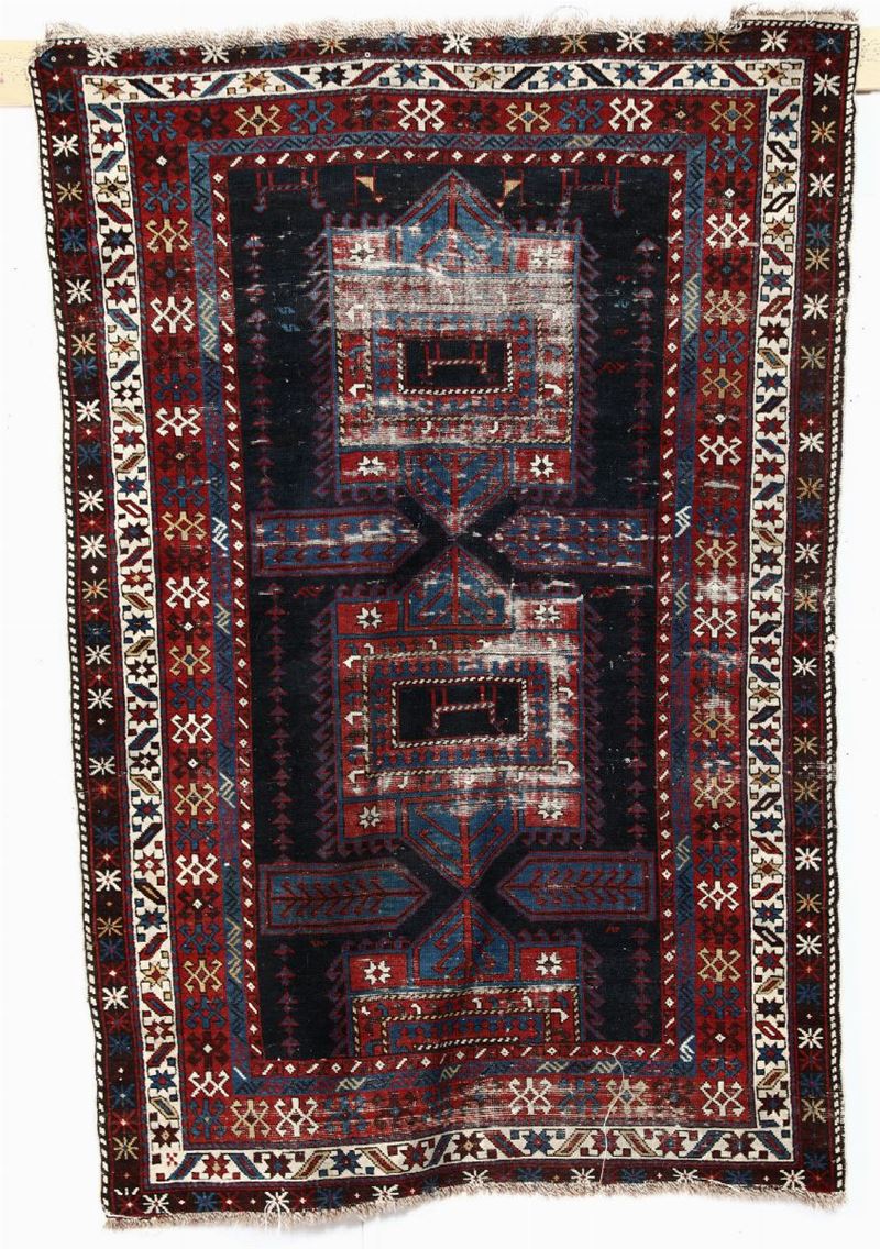 Tappeto caucasico fine XIX inizio XX secolo  - Asta Dipinti e Arredi - Cambi Casa d'Aste