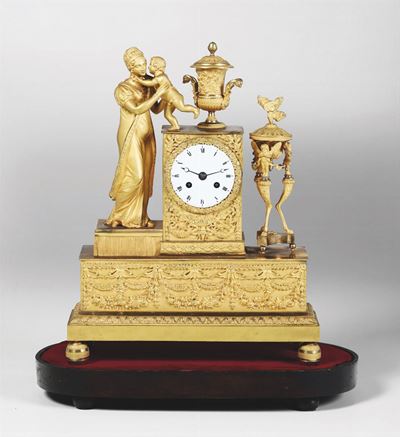 Pendola da Tavolo in Bronzo Dorato e Cesellato, Francia XIX Secolo