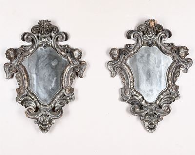 Coppia di Specchiere con Cornici in Legno Intagliato e Argentato, XVIII Secolo