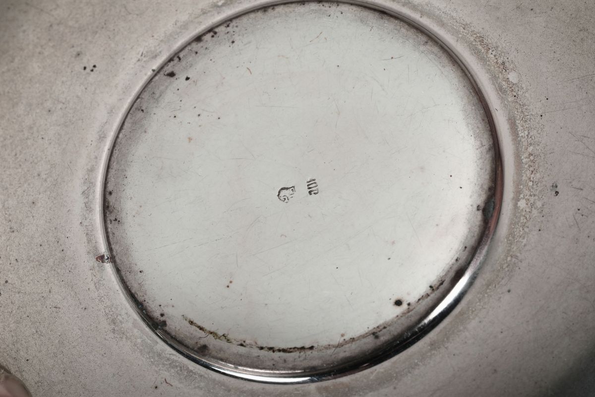 Gruppo di 5 Tazzine da Caffè in Porcellana Ginori con Piattini e Cucchiaini in Argento, XX Secolo