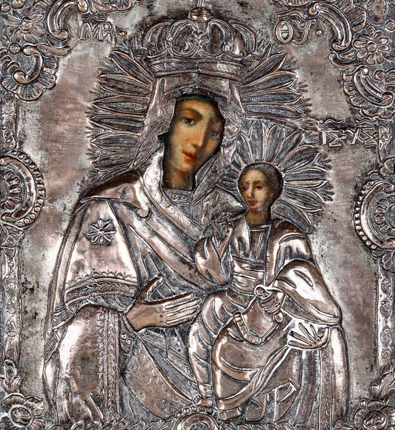 Icona con riza in metallo sbalzato raffigurante Madonna col Bambino, XIX secolo  - Asta Dipinti Antichi | Asta a Tempo - Cambi Casa d'Aste