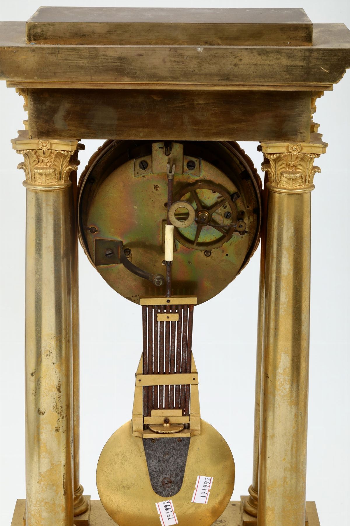 Pendola da Tavolo a Portico in Bronzo Dorato e Cesellato, Francia XIX Secolo