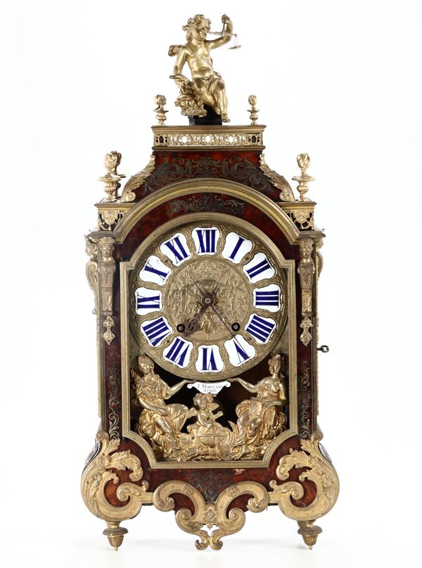 Pendola da tavolo con decori di gusto boulle, J.Mornand a Paris, XIX secolo