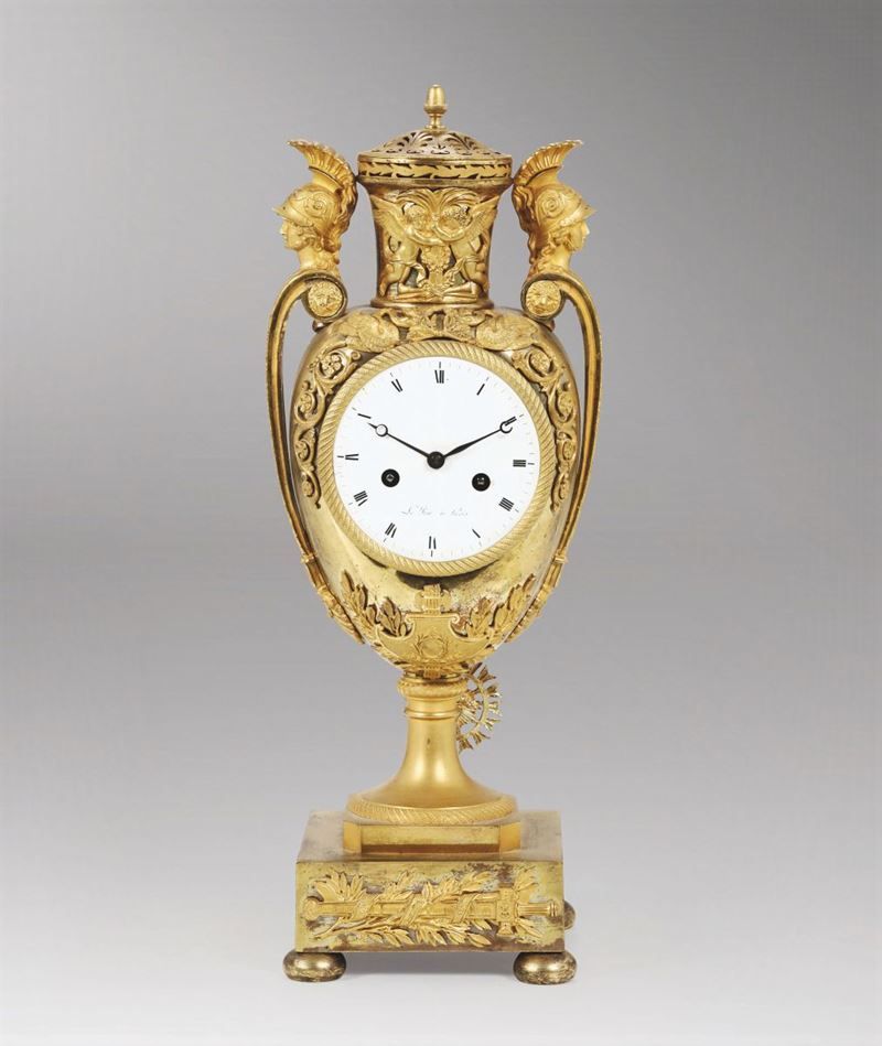 Orologio Impero a vaso in bronzo dorato e patinato, Leroy a Paris, Francia XIX secolo  - Asta Pendole e Orologi Antichi - Cambi Casa d'Aste