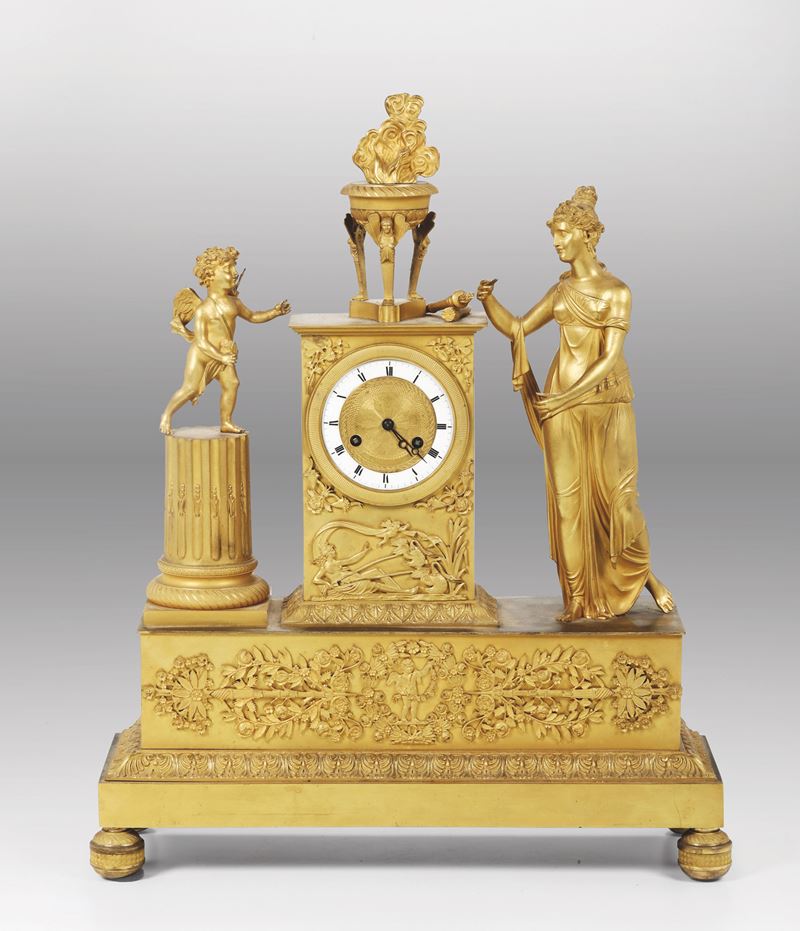Pendola da tavolo in bronzo dorato e cesellato, Francia XIX secolo  - Asta Antiquariato Aprile - Cambi Casa d'Aste