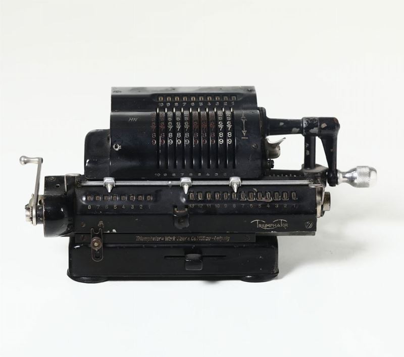 Triumphator. Calcolatore meccanico, 1945  - Asta Dipinti e Arredi - Cambi Casa d'Aste