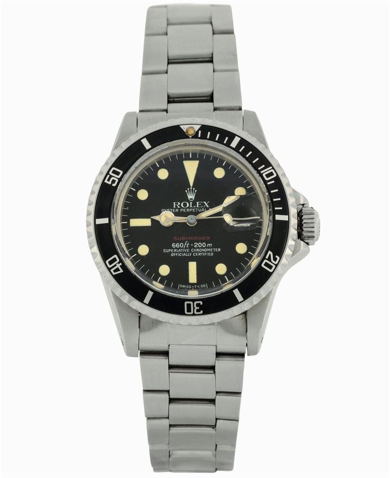 Rolex,  Oyster Perpetual Date, Submariner, 660 ft = 200 m, Superlative Chronometer, Officially Certified,  case No. 3816297 , Ref. 1680. Very fine and rare, center seconds, self-winding, water-resistant, stainless steel wristwatch with red  Submariner  dial, date and a stainless steel Rolex Oysterlock bracelet. Made circa 1974  - Auction wrist and pocket watches - Cambi Casa d'Aste