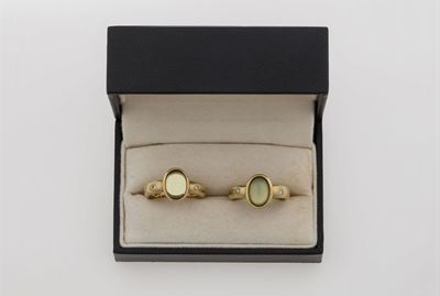 H.stern. Coppia di Anelli con Gemma Taglio Cabochon e Diamanti