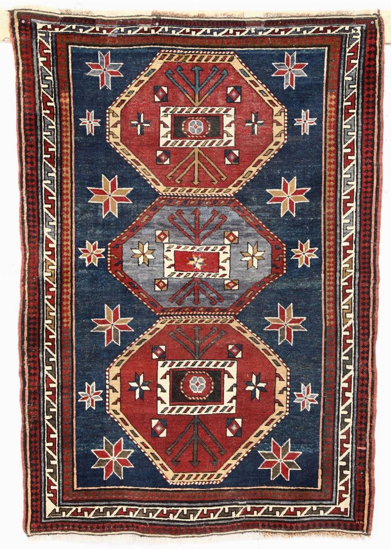 Tappeto Kazak, Caucaso inizio XX secolo  - Asta Antiquariato - Cambi Casa d'Aste