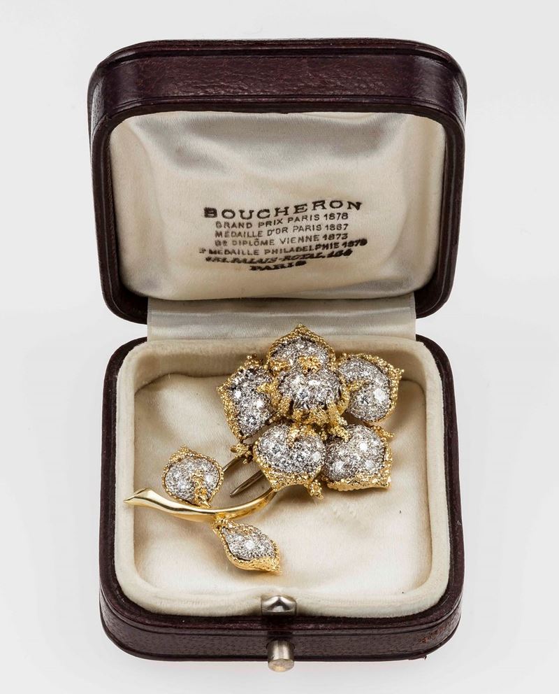 Diamond and gold brooch. Signed and numbered Boucheron Paris 12.936. Fitted case  - Auction Fine Jewels - II - Cambi Casa d'Aste