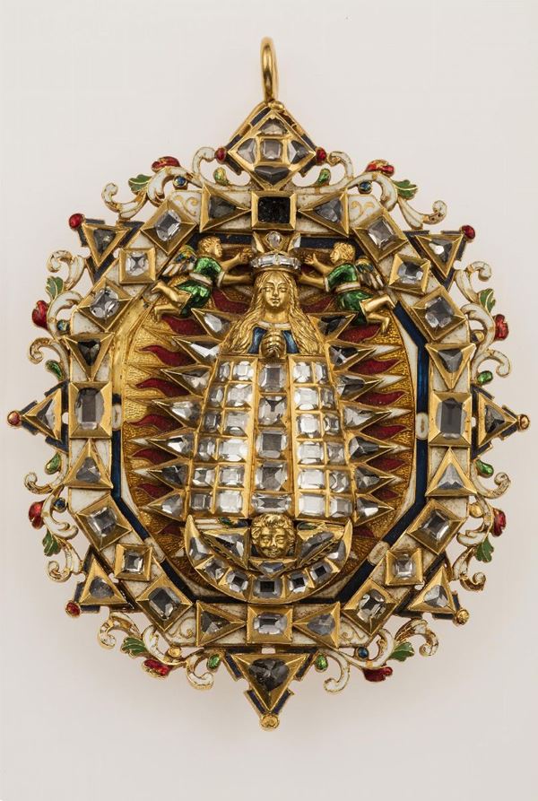 Pendente raffigurante la Madonna di Loreto in oro, oro zecchino, smalti policromi e rose d'Olanda