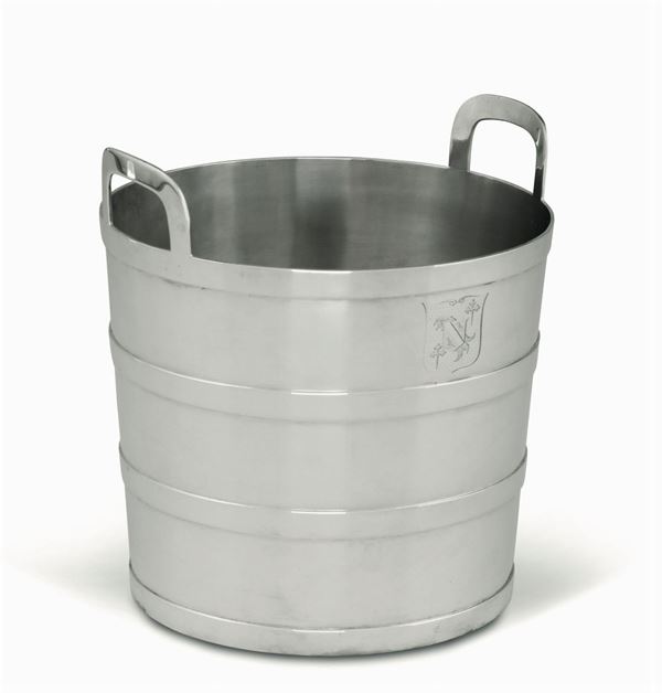 A silver ice bucket, London, 1835