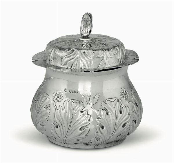 A silver sugar pot, London, 1899