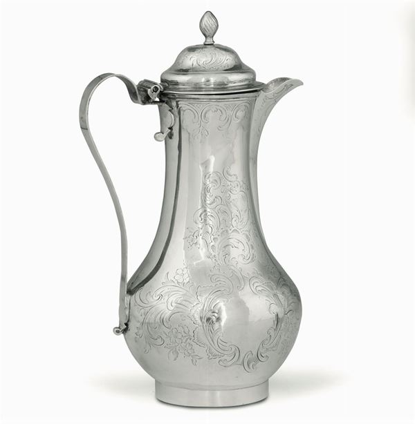 A silver coffee pot, T&W Chawnerg, 1763