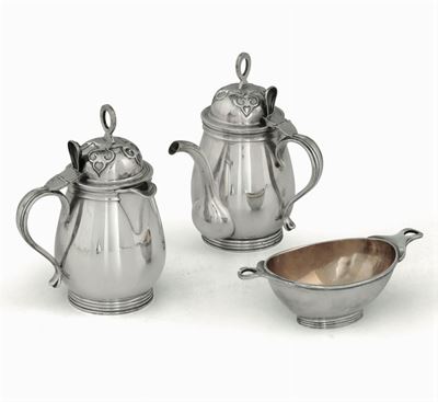 Servito Composto da Teiera, Caffettiera e Zuccheriera in Argento Fuso, Cesellato e Parzialmente D...