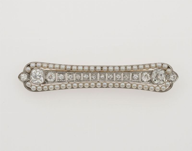 Spilla a barretta con diamanti di vecchio taglio e piccole perle  - Asta Fine Jewels - II - Cambi Casa d'Aste