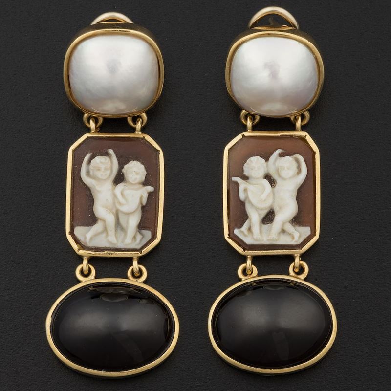 Pair of cameo earrings. Signed Angela Puttini Capri  - Auction Timed Auction Jewels - Cambi Casa d'Aste