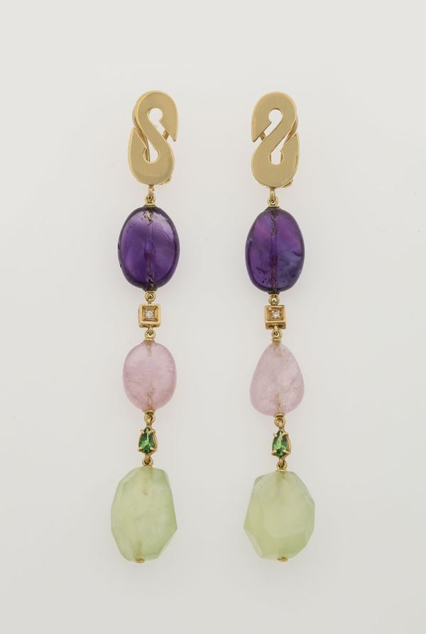 Pair of quartz and gold earrings