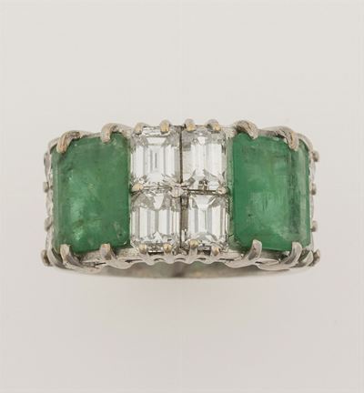 Anello a Fascia con Smeraldi e Diamanti