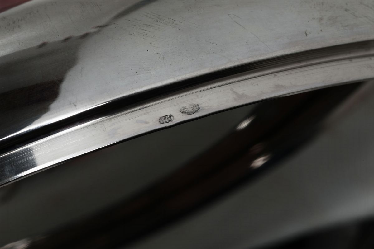 Piatto e Coperchio in Argento. Argenteria Artistica Italiana del XX Secolo
