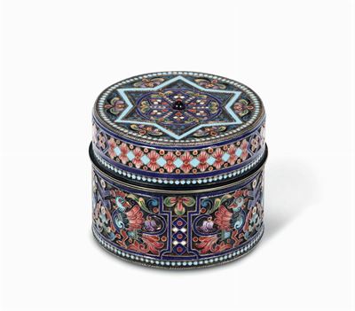 Scatolina in Argento e Smalti Colorati Russia XIX-XX Secolo