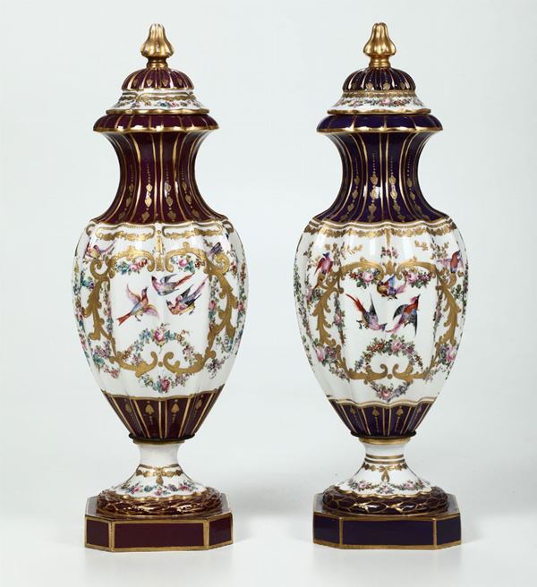 Coppia di vasi con coperchi Francia, seconda metà del XIX secolo