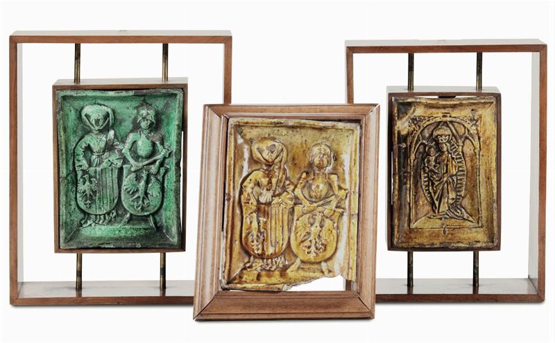 Tre formelle da stufa Probabilmente Lombardia o Veneto, XV secolo  - Auction Fine Art - Cambi Casa d'Aste