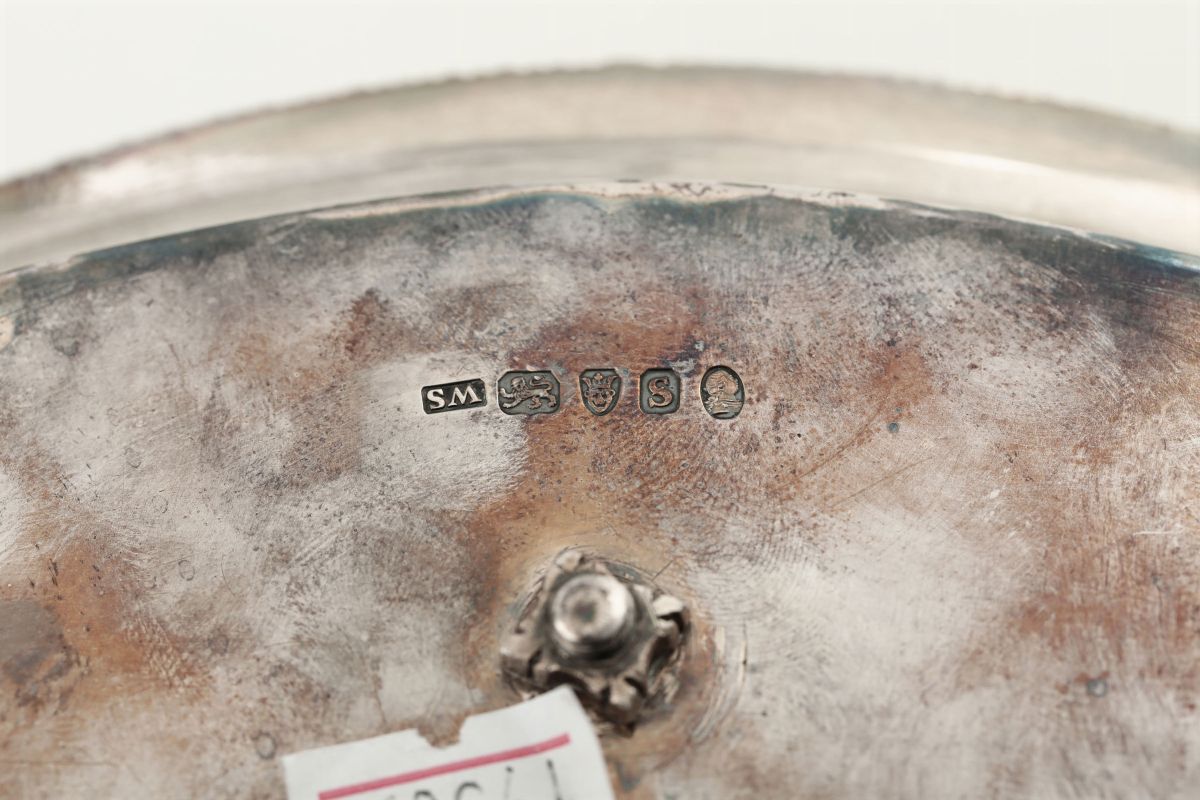 Oliera in Argento Fuso, Sbalzato, Cesellato e Vetri Molati Londra 1833, Bollo Dell'argentiere Ws ...