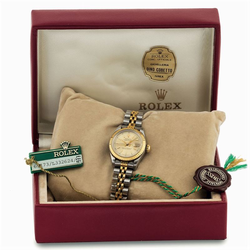 Rolex, Oyster Perpetual, Datejust, case No. L332624, Ref. 69173. Fine, center seconds, self-winding, water-resistant, stainless steel and 18K yellow gold lady's  wristwatch with date and a stainless steel and 18K yellow gold Rolex Jubilee bracelet with deployant clasp. Accompanied by the original fitted box, Warranty, booklets, additional link and hang tags. Made circa 1989  - Auction wrist and pocket watches - Cambi Casa d'Aste